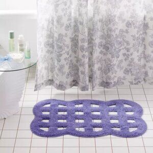 NWT UO Cut-out Scalloped Bath Mat